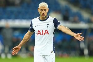 卫报：理查利森想留热刺，传射建功的武什科维奇也想留队证明自己