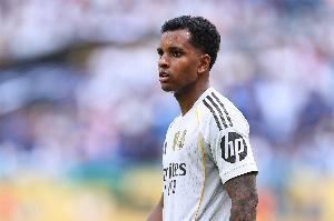 罗马诺：若萨维尼奥离队曼城考虑罗德里戈，哈维-西蒙斯不是目标